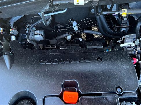 Certified 2024 Honda HR-V LX image 32