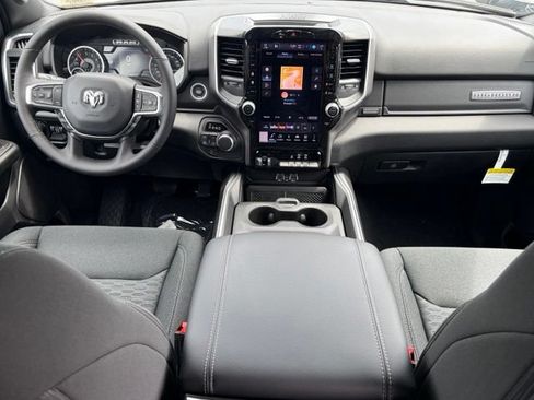 New 2026 RAM 1500 Big Horn AWD/4WD image 34