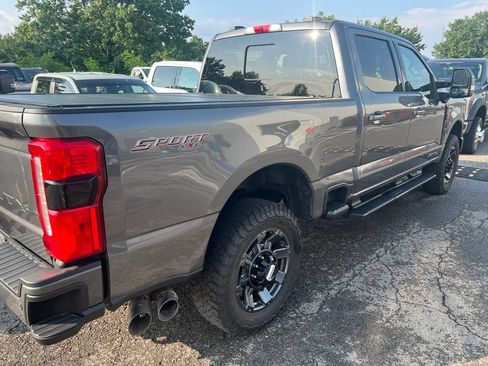 Used 2023 Ford F250 Lariat w/ Lariat Ultimate Package AWD/4WD image 6