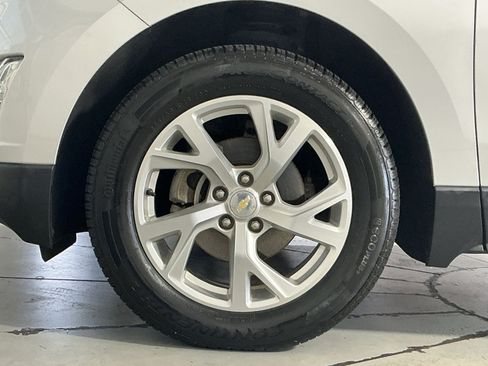 Used 2018 Chevrolet Equinox Premier AWD/4WD image 13