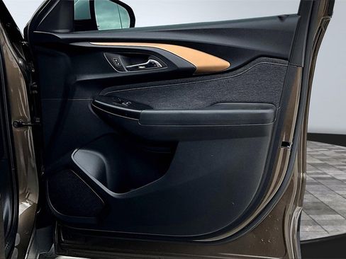 Used 2022 Chevrolet TrailBlazer ACTIV image 24