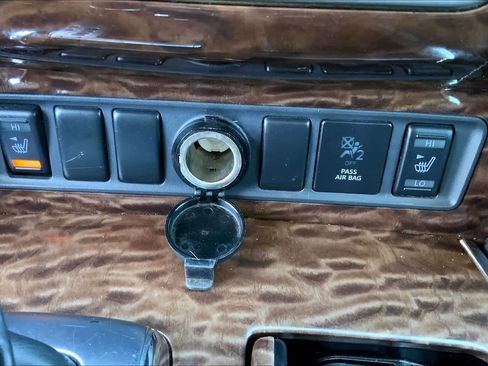 Used 2017 Nissan Armada SV w/ Driver Package image 32