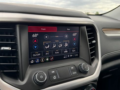 Used 2023 GMC Acadia SLE w/ Driver Convenience Package image 24