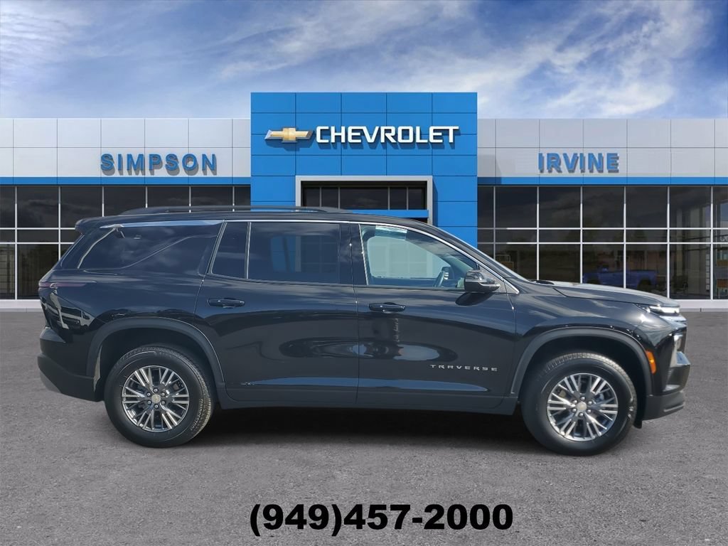 Used 2026 Chevrolet Traverse LT FWD image 9