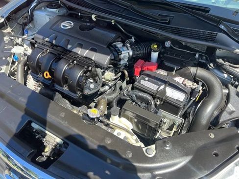 Used 2014 Nissan Sentra SR w/ SR Driver Package FWD image 15