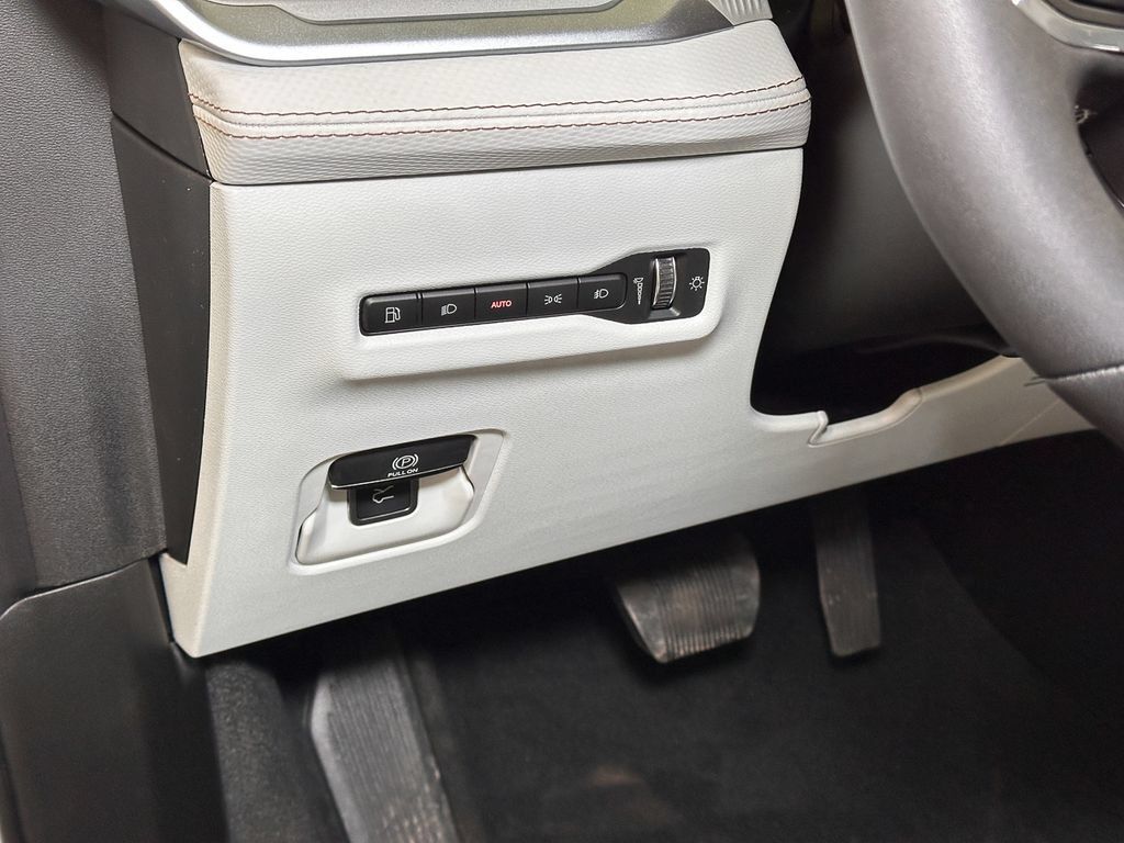 New 2026 Jeep Cherokee Limited AWD/4WD image 20