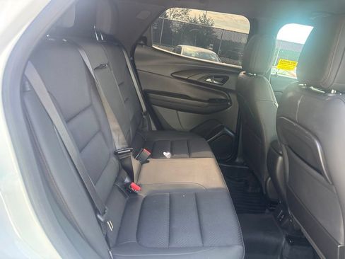 Used 2023 Chevrolet TrailBlazer RS w/ Convenience Package AWD/4WD image 16