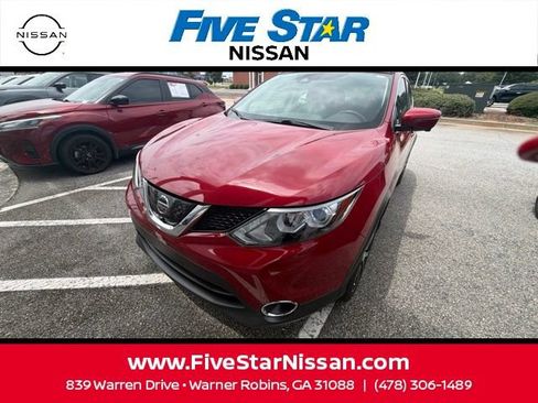 Used 2018 Nissan Rogue Sport SL w/ SL Premium Package FWD image 12