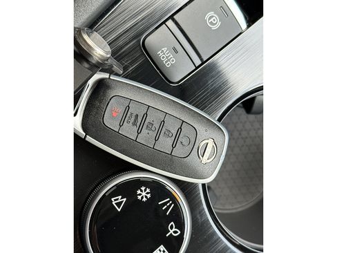 New 2026 Nissan Rogue SV AWD/4WD image 36