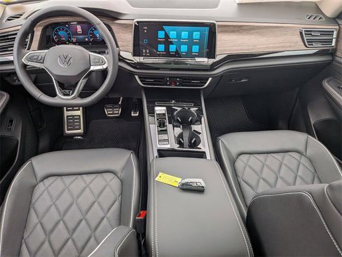 New 2026 Volkswagen Atlas SEL Premium R-Line image 17