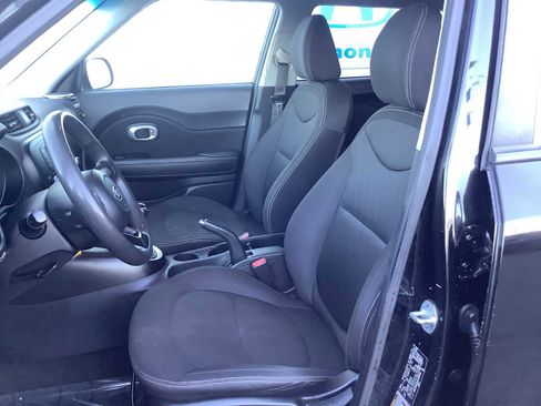 Used 2016 Kia Soul image 11