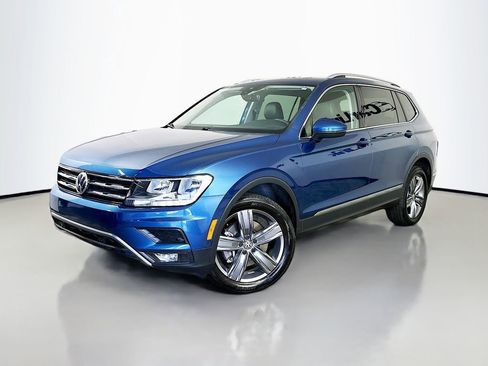Used 2020 Volkswagen Tiguan SEL FWD image 3