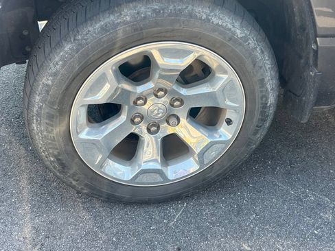 Used 2020 RAM 1500 Big Horn AWD/4WD image 5