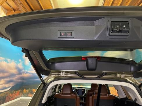Used 2023 Subaru Ascent Touring AWD/4WD image 45