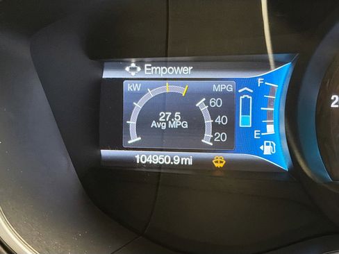 Used 2016 Ford Fusion Energi Titanium FWD image 8