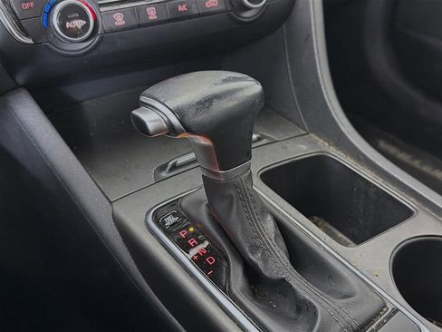 Used 2016 Kia Optima LX w/ Technology Package image 19