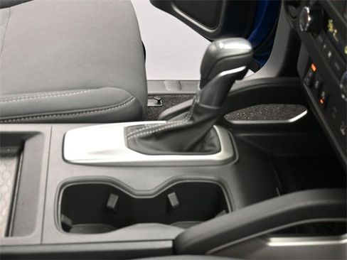 Used 2024 Nissan Frontier SV w/ SV Convenience Package image 26