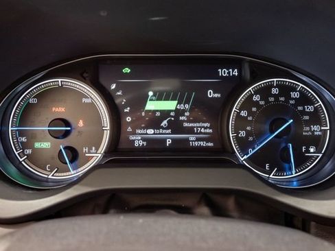 Used 2021 Toyota Venza XLE w/ Softex Package AWD/4WD image 13