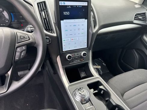 New 2024 Ford Edge SE AWD/4WD image 24