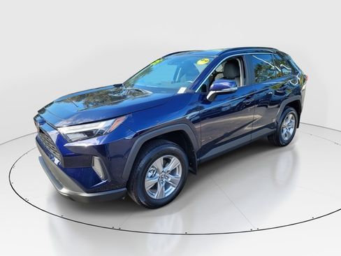 Used 2025 Toyota RAV4 XLE image 34