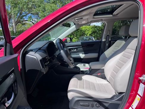 Used 2024 Honda CR-V EX-L image 6