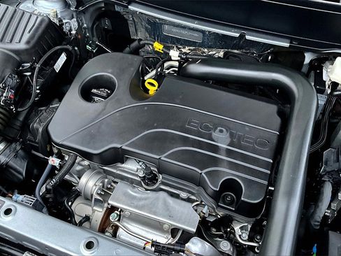 Used 2023 Chevrolet Equinox LT w/ Driver Convenience Package image 34