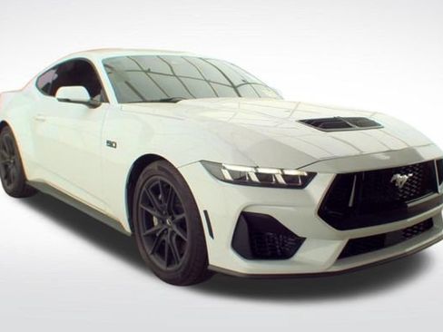 Used 2024 Ford Mustang GT Premium RWD image 8