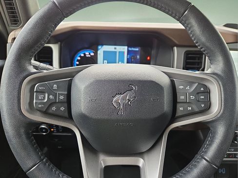 Used 2023 Ford Bronco Outer Banks AWD/4WD image 24