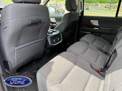 Used 2025 Ford Expedition Max Active AWD/4WD image 15