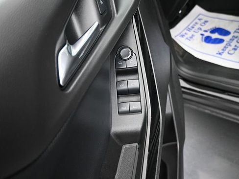 Used 2025 Chevrolet Equinox LT image 11