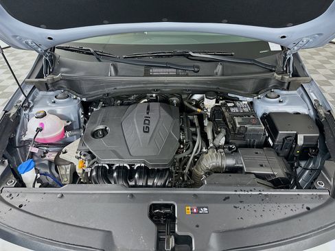 Used 2025 Kia Sportage LX image 32