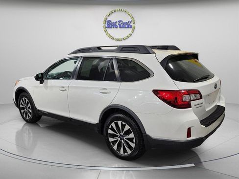 Used 2016 Subaru Outback 2.5i Limited AWD/4WD image 4