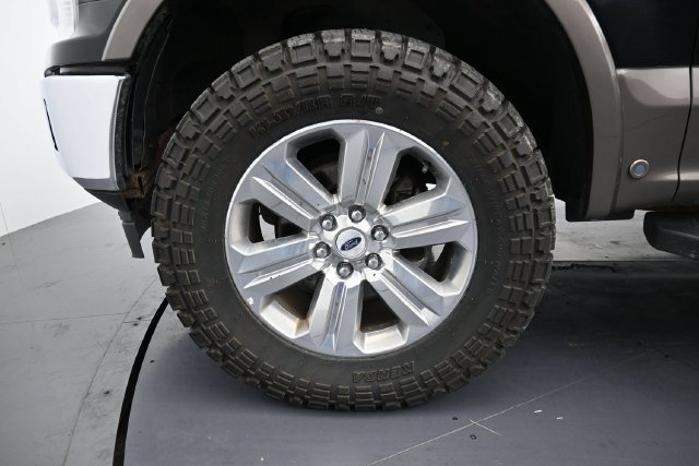 Used 2018 Ford F150 Lariat w/ Equipment Group 502A Luxury AWD/4WD image 9