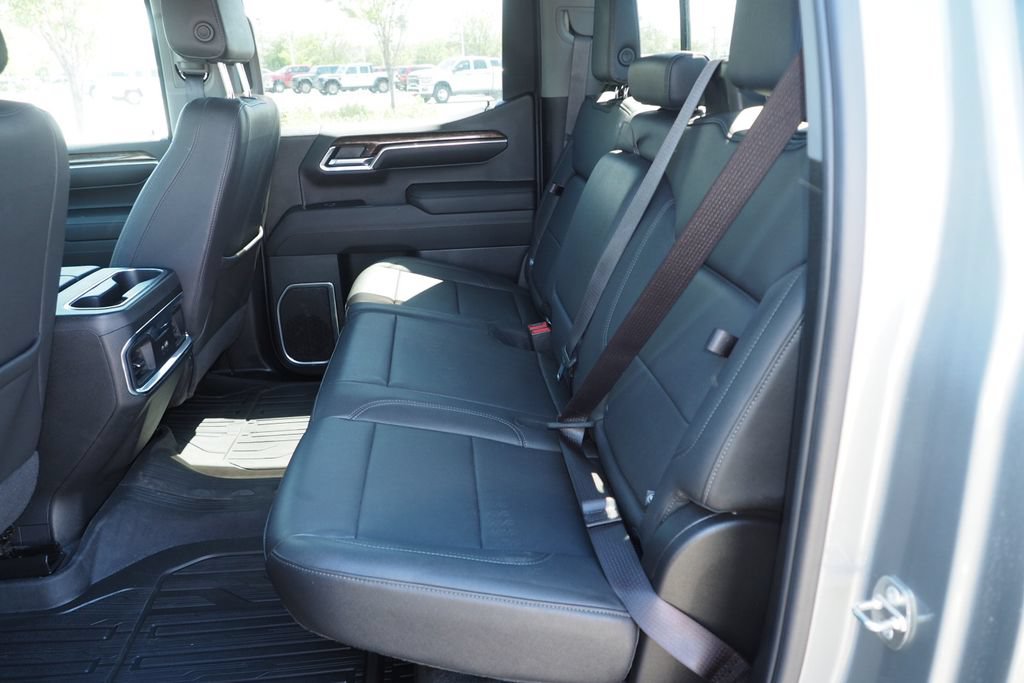 Used 2024 GMC Sierra 1500 Elevation w/ Elevation Premium Package AWD/4WD image 15