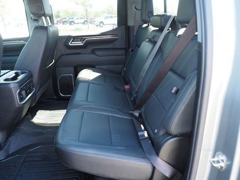 Used 2024 GMC Sierra 1500 Elevation w/ Elevation Premium Package AWD/4WD image 15