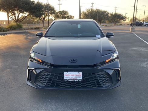 New 2026 Toyota Camry SE image 2