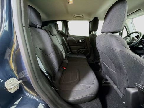 Used 2022 Jeep Renegade Latitude w/ Convenience Group AWD/4WD image 27