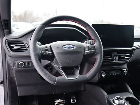 Used 2023 Ford Escape ST-Line image 12