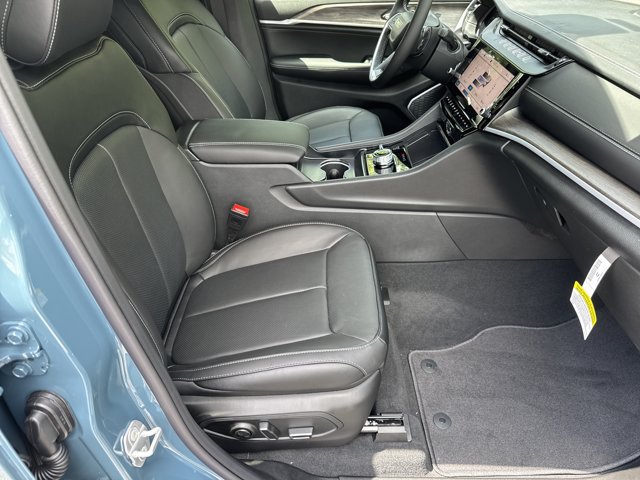 New 2026 Jeep Grand Cherokee Limited AWD/4WD image 14