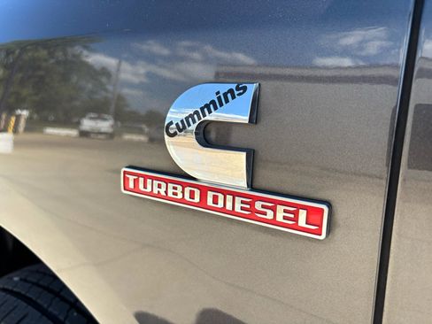 Used 2021 RAM 3500 Tradesman w/ Chrome Appearance Group image 11