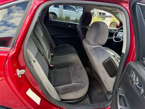 Used 2015 Chevrolet Impala LT w/ LT Sunroof Package image 16