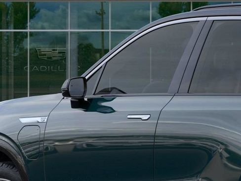 New 2026 Cadillac Vistiq Luxury w/ LPO, Floor Liner Package AWD/4WD image 36