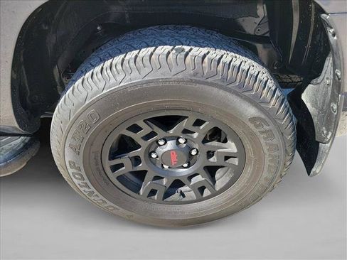 Used 2022 Toyota 4Runner SR5 Premium w/ Moonroof Package image 12