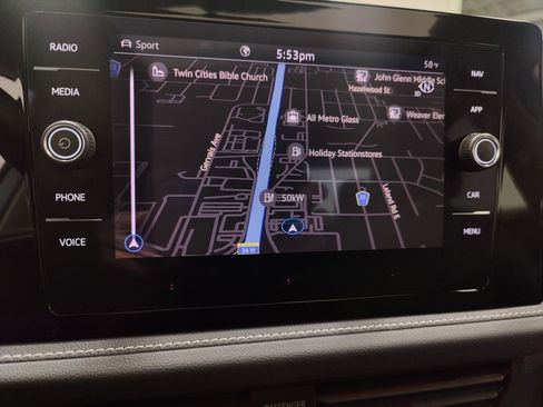 Used 2025 Volkswagen Jetta SEL image 7