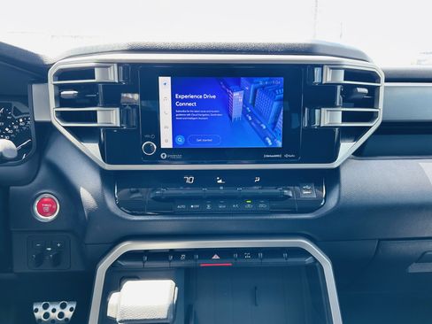 Used 2022 Toyota Tundra SR5 w/ TRD Off-Road Package image 15