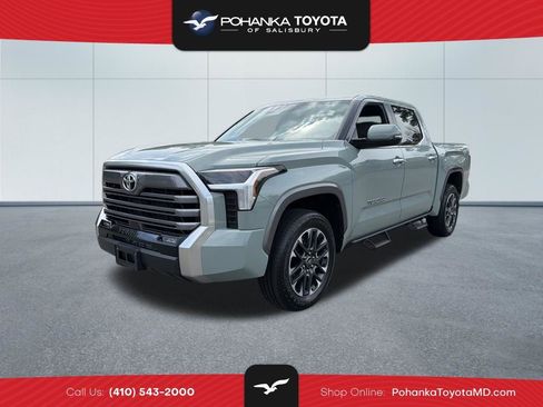 Used 2025 Toyota Tundra Limited AWD/4WD image 1