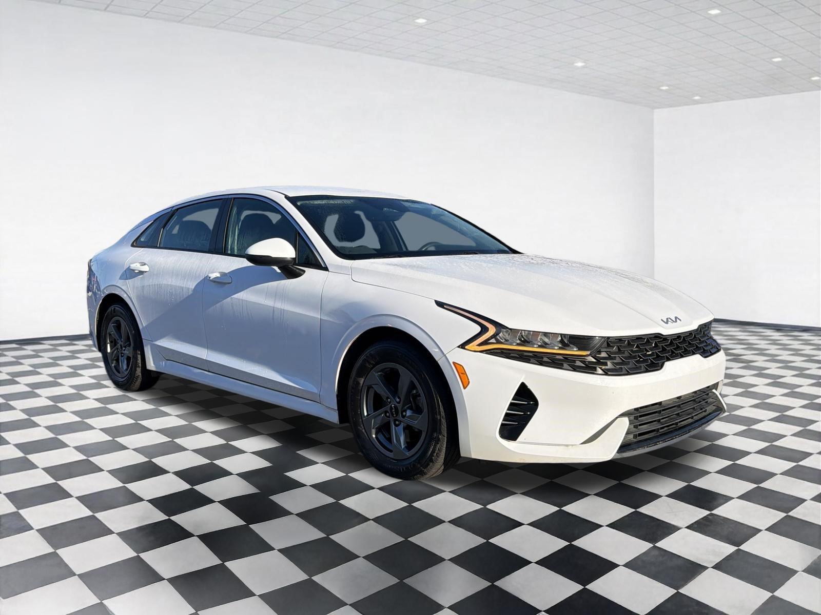 Used 2022 Kia K5 LXS FWD image 6