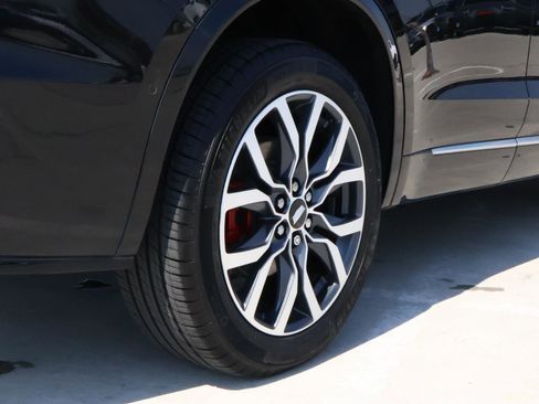 Certified 2024 Cadillac XT6 Sport w/ Technology Package image 12