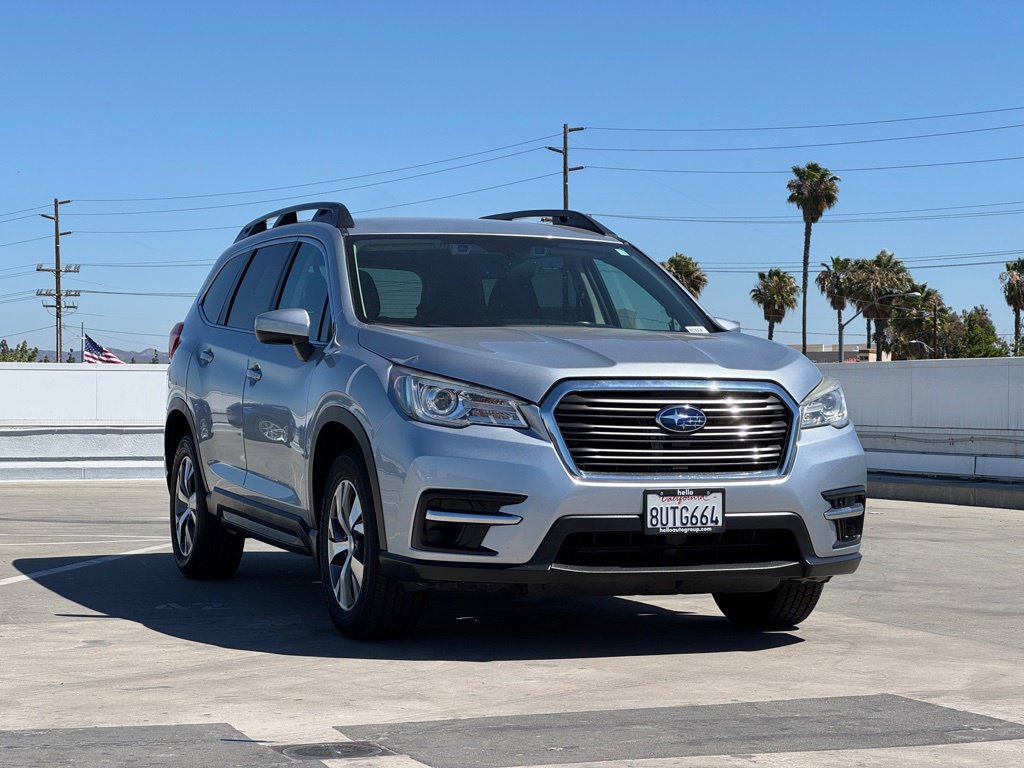 Used 2021 Subaru Ascent Premium w/ Convenience Package AWD/4WD image 3