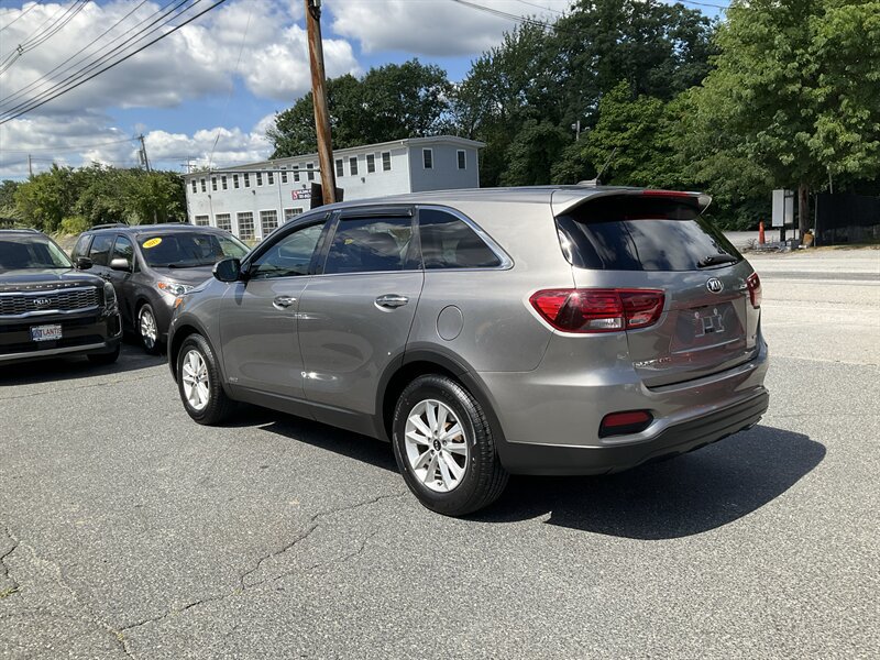 Used 2019 Kia Sorento AWD image 7